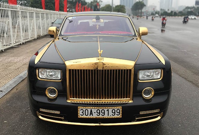 Dai gia Viet ma vang sieu xe sang Rolls-Royce don Tet-Hinh-2